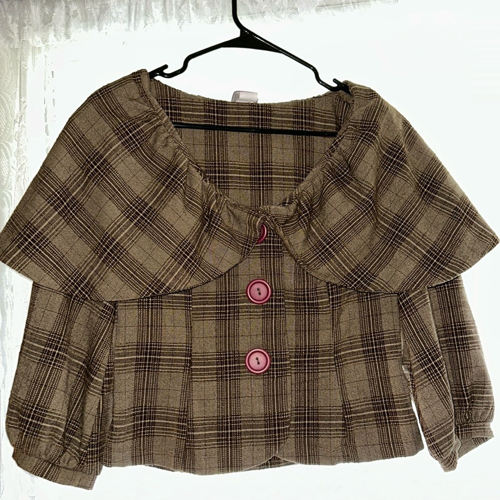 Darkacademia vintage look woman’s top.